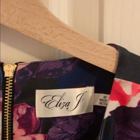 Floral formal dress - Picture 2 of 5